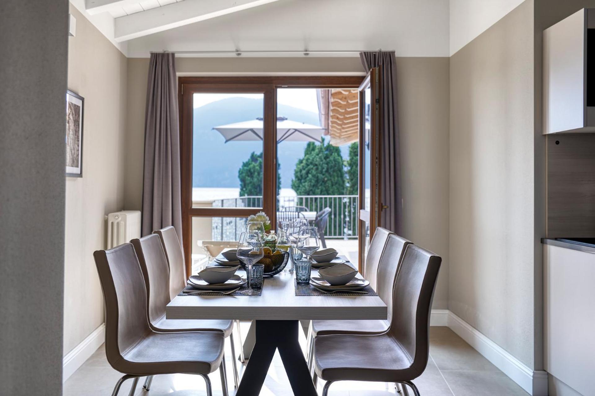 June Stay Lake Garda 브렌조네 술 가르다 외부 사진