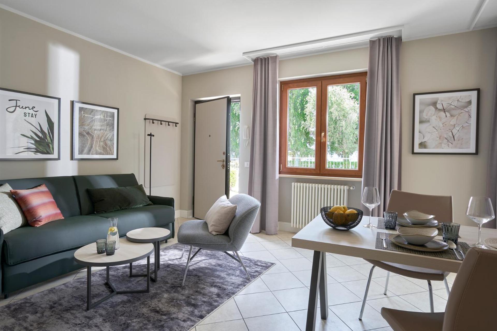 June Stay Lake Garda 브렌조네 술 가르다 외부 사진