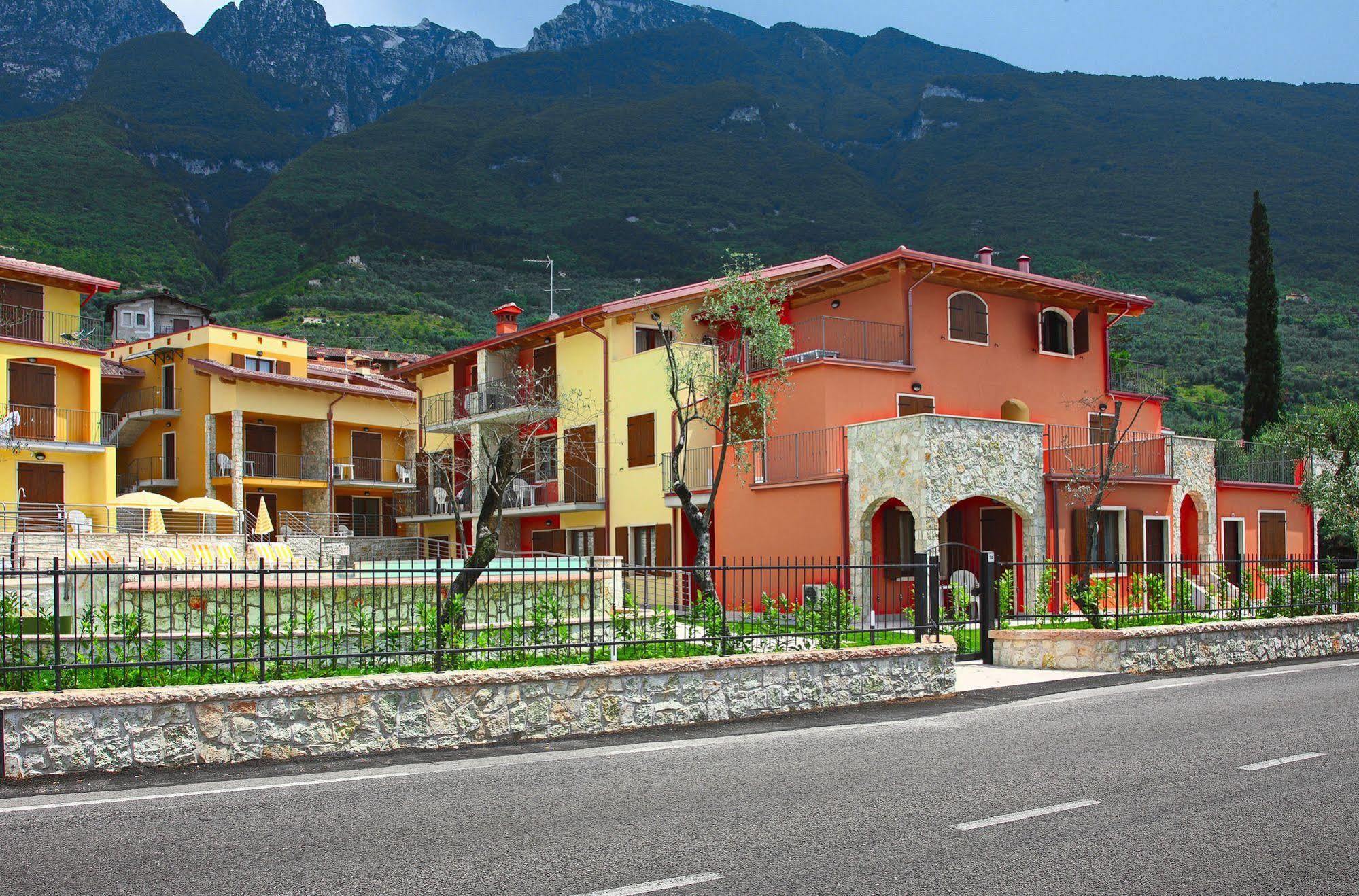 June Stay Lake Garda 브렌조네 술 가르다 외부 사진