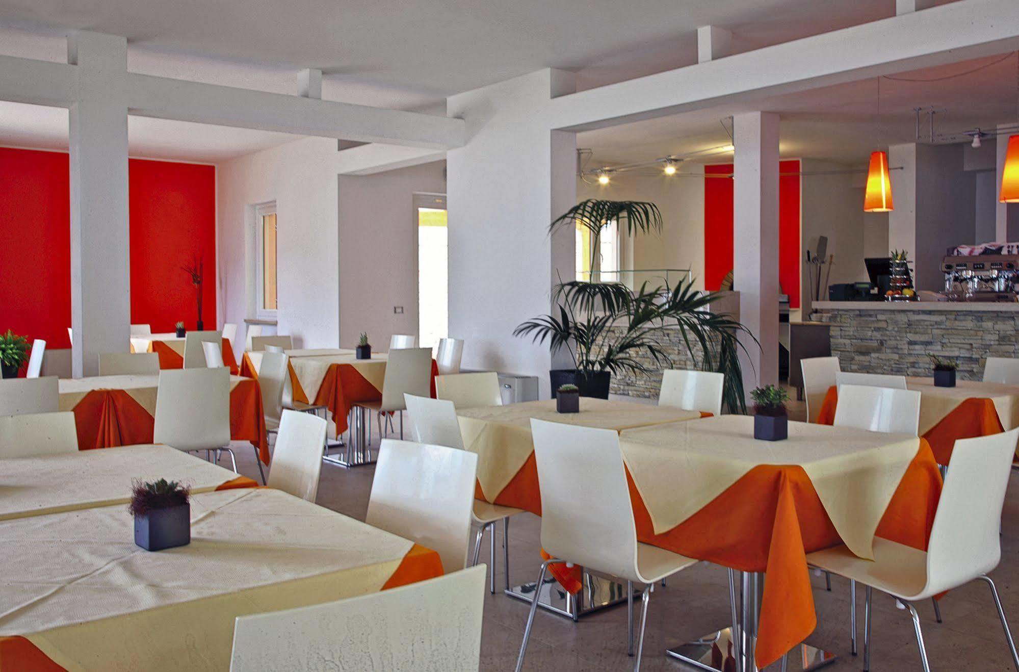 June Stay Lake Garda 브렌조네 술 가르다 외부 사진