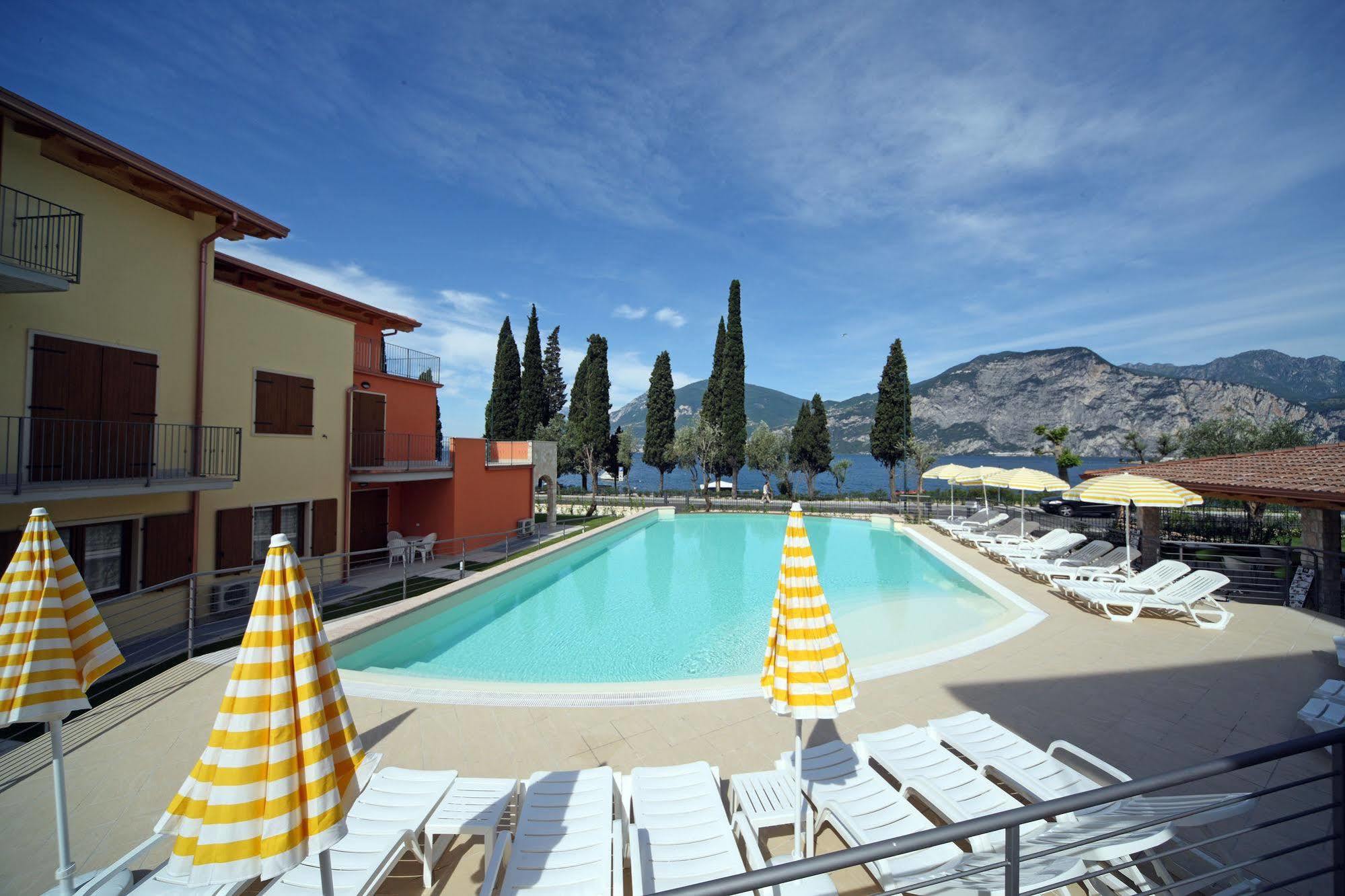June Stay Lake Garda 브렌조네 술 가르다 외부 사진